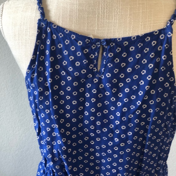 Dress size Medium - Picture 8 of 13